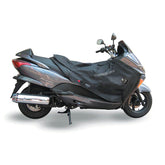 Coprigambe Termoscud R050X, un coprigambe impermeabile con fodera termica. In uso su scooter. Di TUCANO URBANO.